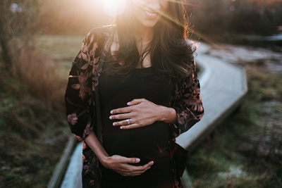 pregnant canadian surrogate